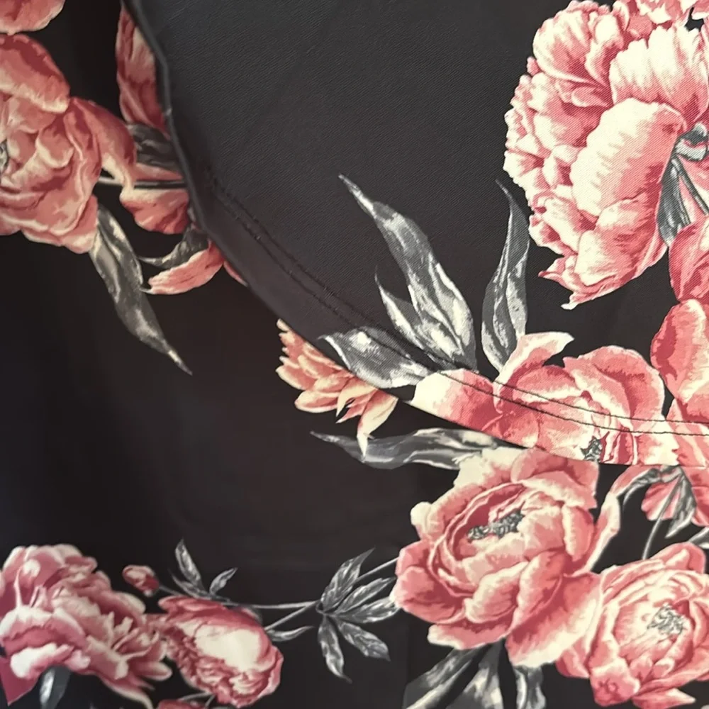 Charlotte Russe Plus Floral Peplum Dress Size 2x - Picture 3 of 6